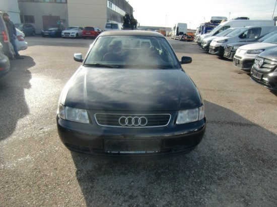 Audi A3 Limousine 1,9 TDI Ersatzteilträger - Sedã: foto 2 Audi A3 Limousine 1,9 TDI Ersatzteilträger - Sedã: foto 2