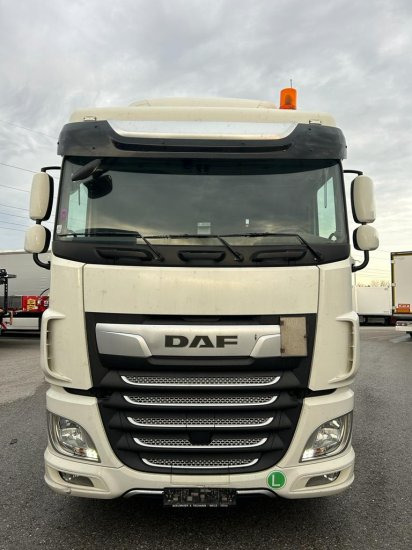 DAF XF 480 FAR BDF Euro 6 Liftachse, Retarder - Caminhão transportador de contêineres/ Caixa móvel: foto 2 DAF XF 480 FAR BDF Euro 6 Liftachse, Retarder - Caminhão transportador de contêineres/ Caixa móvel: foto 2