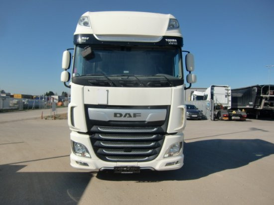 DAF XF 480 FAR BDF SSC Euro 6 Liftachse, Retarder - Caminhão transportador de contêineres/ Caixa móvel: foto 2 DAF XF 480 FAR BDF SSC Euro 6 Liftachse, Retarder - Caminhão transportador de contêineres/ Caixa móvel: foto 2