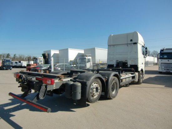 DAF XF 480 FAR BDF SSC Euro 6 Liftachse, Retarder - Caminhão transportador de contêineres/ Caixa móvel: foto 4 DAF XF 480 FAR BDF SSC Euro 6 Liftachse, Retarder - Caminhão transportador de contêineres/ Caixa móvel: foto 4