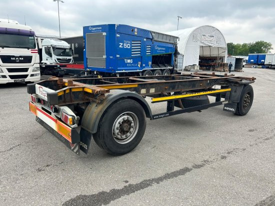 Kögel AW18, BDF-Lafette, BPW-Achsen - Reboque transportador de contêineres/ Caixa móvel: foto 2 Kögel AW18, BDF-Lafette, BPW-Achsen - Reboque transportador de contêineres/ Caixa móvel: foto 2