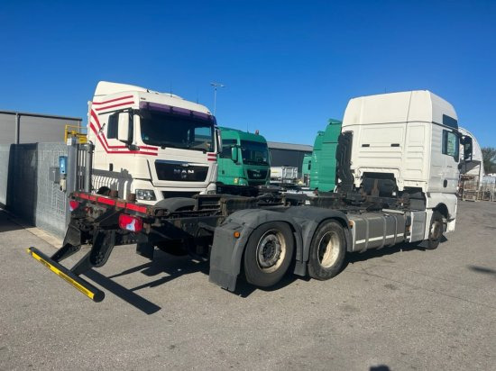 MAN TGX 26.440 BDF, XXL, Retarder, Automatik, E6, Liftachse, Motorschaden, Kurbelwellenschaden - Caminhão transportador de contêineres/ Caixa móvel: foto 4 MAN TGX 26.440 BDF, XXL, Retarder, Automatik, E6, Liftachse, Motorschaden, Kurbelwellenschaden - Caminhão transportador de contêineres/ Caixa móvel: foto 4