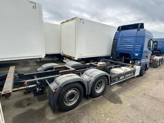 MAN TGX 26.440 XLX 6x2 Liftachse, Euro 6, Motorschaden - Caminhão transportador de contêineres/ Caixa móvel: foto 2 MAN TGX 26.440 XLX 6x2 Liftachse, Euro 6, Motorschaden - Caminhão transportador de contêineres/ Caixa móvel: foto 2