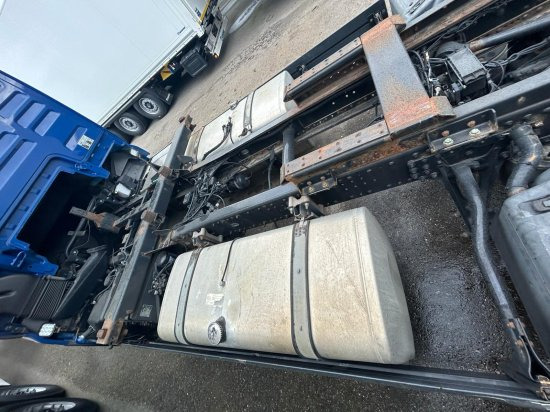 MAN TGX 26.440 XLX 6x2 Liftachse, Euro 6, Motorschaden, engine damage! - Caminhão transportador de contêineres/ Caixa móvel: foto 5 MAN TGX 26.440 XLX 6x2 Liftachse, Euro 6, Motorschaden, engine damage! - Caminhão transportador de contêineres/ Caixa móvel: foto 5