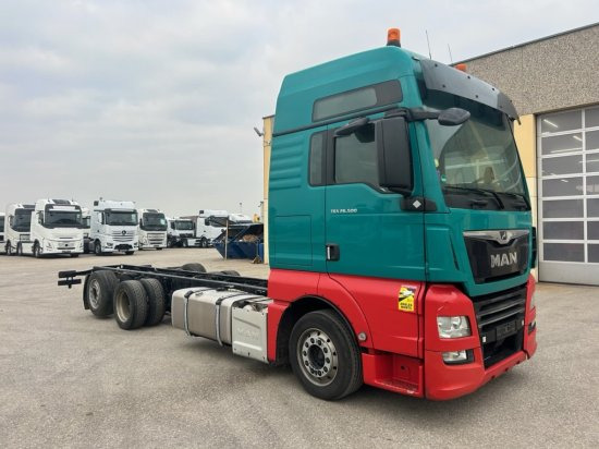 MAN TGX 26.500 XXL, 6x2, Jumbo, Liftachse, Intarder, Euro6, Full-Air - Caminhão chassi: foto 3 MAN TGX 26.500 XXL, 6x2, Jumbo, Liftachse, Intarder, Euro6, Full-Air - Caminhão chassi: foto 3