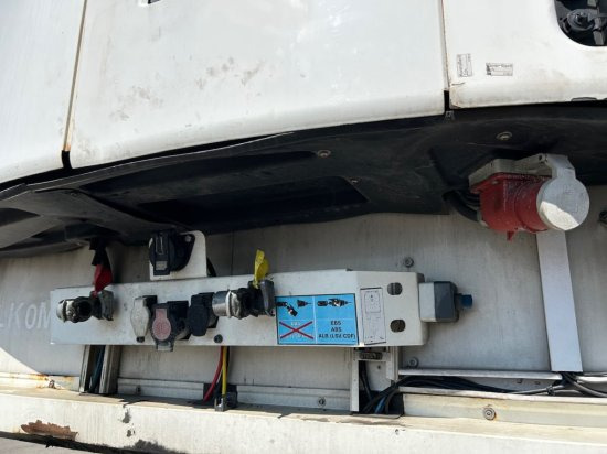 Semireboque isotérmico Schmitz SCB S3B SKO24, Kühlauflieger, TK SLXe 400, Liftachse, Fleischbahnen: foto 10 Semireboque isotérmico Schmitz SCB S3B SKO24, Kühlauflieger, TK SLXe 400, Liftachse, Fleischbahnen: foto 10