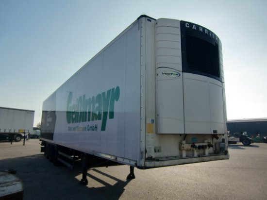 Schmitz SKO 24 Kühlauflieger, Carrier Vector 1550 Liftachse - Semireboque isotérmico: foto 1 Schmitz SKO 24 Kühlauflieger, Carrier Vector 1550 Liftachse - Semireboque isotérmico: foto 1