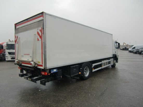 Volvo FM 420 Koffer mit Ladebordwand - Caminhão furgão: foto 4 Volvo FM 420 Koffer mit Ladebordwand - Caminhão furgão: foto 4
