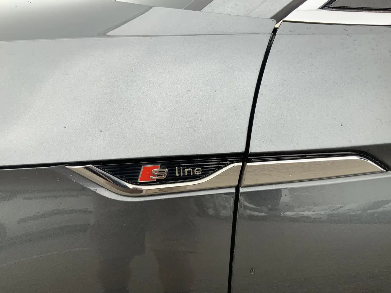 Audi A5 Sportback 2.0 TFSI g-tron Sport 2 x S-line edition - Hatchback: foto 4 Audi A5 Sportback 2.0 TFSI g-tron Sport 2 x S-line edition - Hatchback: foto 4