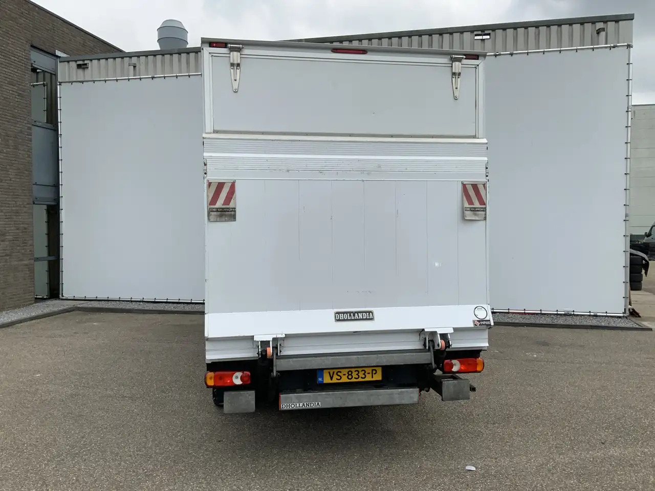 Fiat Ducato 35H 2.3 MultiJet L3H1 Meubelbak & Lift & Zijdeur A - Carrinha de contentor: foto 2 Fiat Ducato 35H 2.3 MultiJet L3H1 Meubelbak & Lift & Zijdeur A - Carrinha de contentor: foto 2