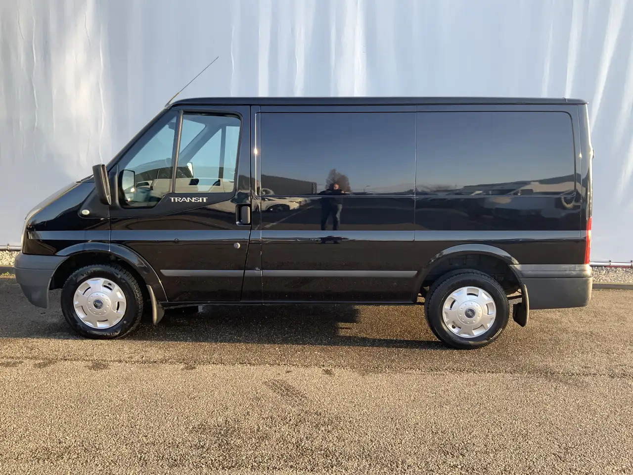 Ford Transit 260S 2.2 TDCI Economy Edition Airco 3 Zits Trekhaa - Furgão: foto 3 Ford Transit 260S 2.2 TDCI Economy Edition Airco 3 Zits Trekhaa - Furgão: foto 3