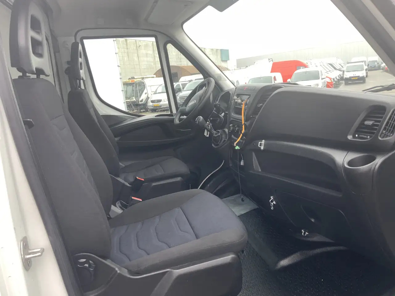 Carrinha frigorífica Iveco Daily 35S12 2.3 345 vries Auto 40 gr onder nul. 10 Deure: foto 16
