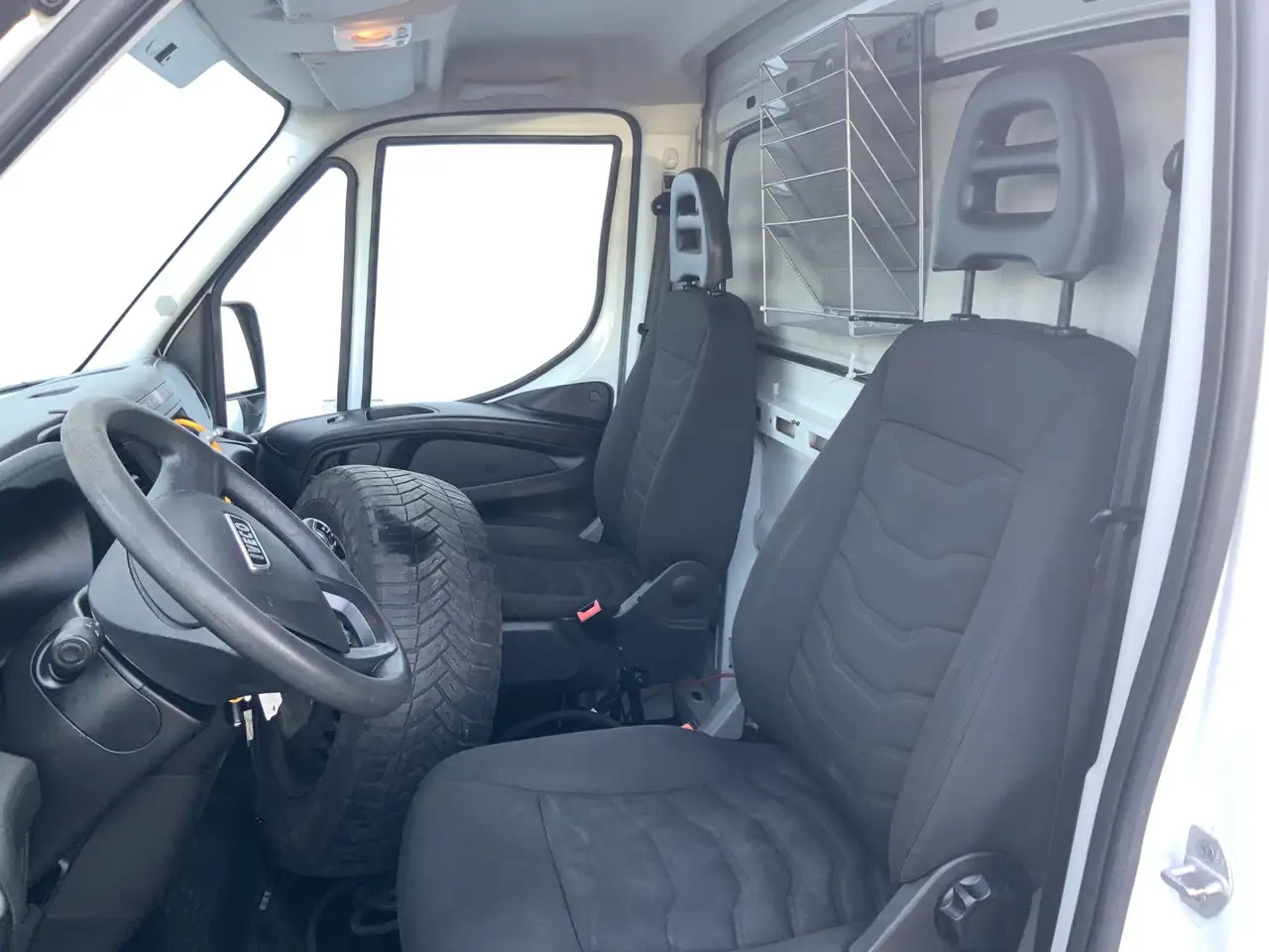 Iveco Daily 35S13 2.3 345 IJswagen -0.40 gr 10 deuren Euro 5 B - Carrinha frigorífica: foto 5 Iveco Daily 35S13 2.3 345 IJswagen -0.40 gr 10 deuren Euro 5 B - Carrinha frigorífica: foto 5