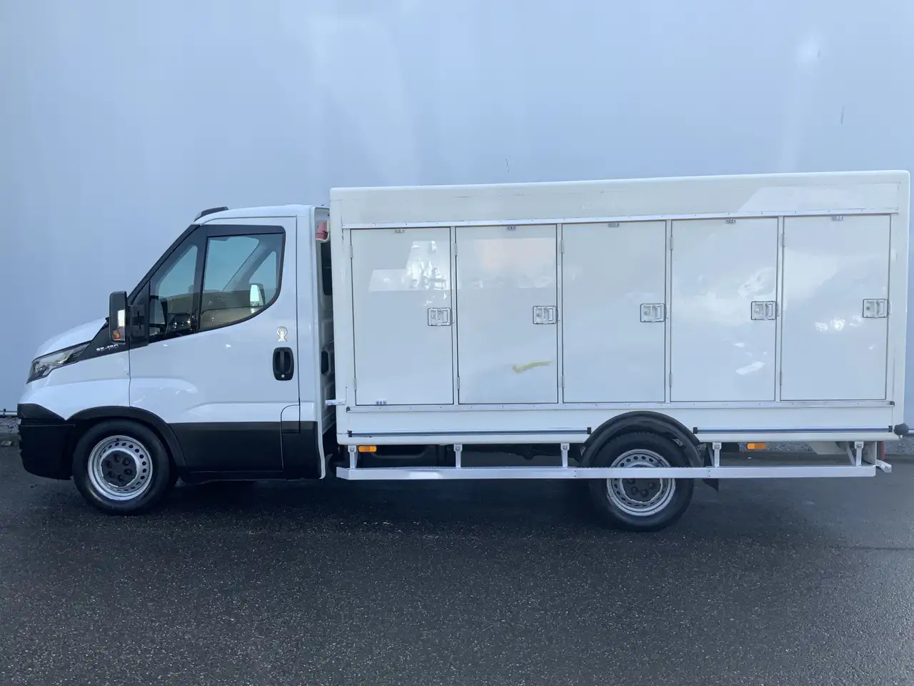 Iveco Daily 35S13 2.3 345 IJswagen -0.40 gr 10 deuren Euro 5 B - Carrinha frigorífica: foto 3 Iveco Daily 35S13 2.3 345 IJswagen -0.40 gr 10 deuren Euro 5 B - Carrinha frigorífica: foto 3