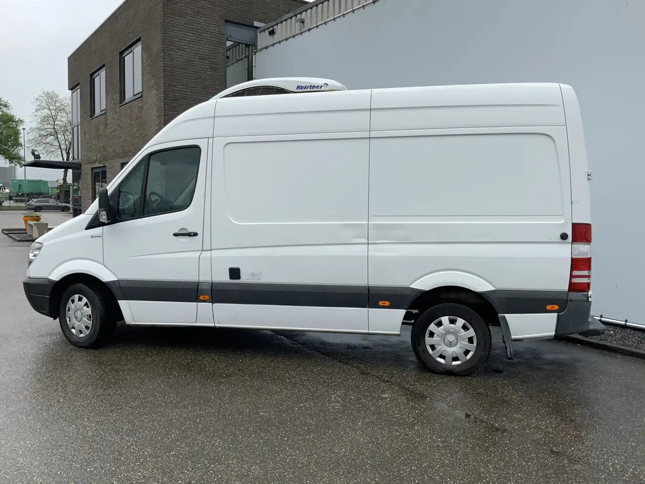 Mercedes-Benz Sprinter 313CDI (Motor Defect!!!)Vriesauto Hangwerk Airco D - Carrinha frigorífica: foto 4 Mercedes-Benz Sprinter 313CDI (Motor Defect!!!)Vriesauto Hangwerk Airco D - Carrinha frigorífica: foto 4