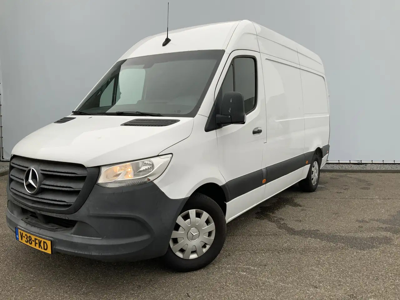 Mercedes-Benz Sprinter 314 2.2 CDI L2H1 EURO VI-D Airco Camera 3 Zits Ext - Furgão: foto 1 Mercedes-Benz Sprinter 314 2.2 CDI L2H1 EURO VI-D Airco Camera 3 Zits Ext - Furgão: foto 1