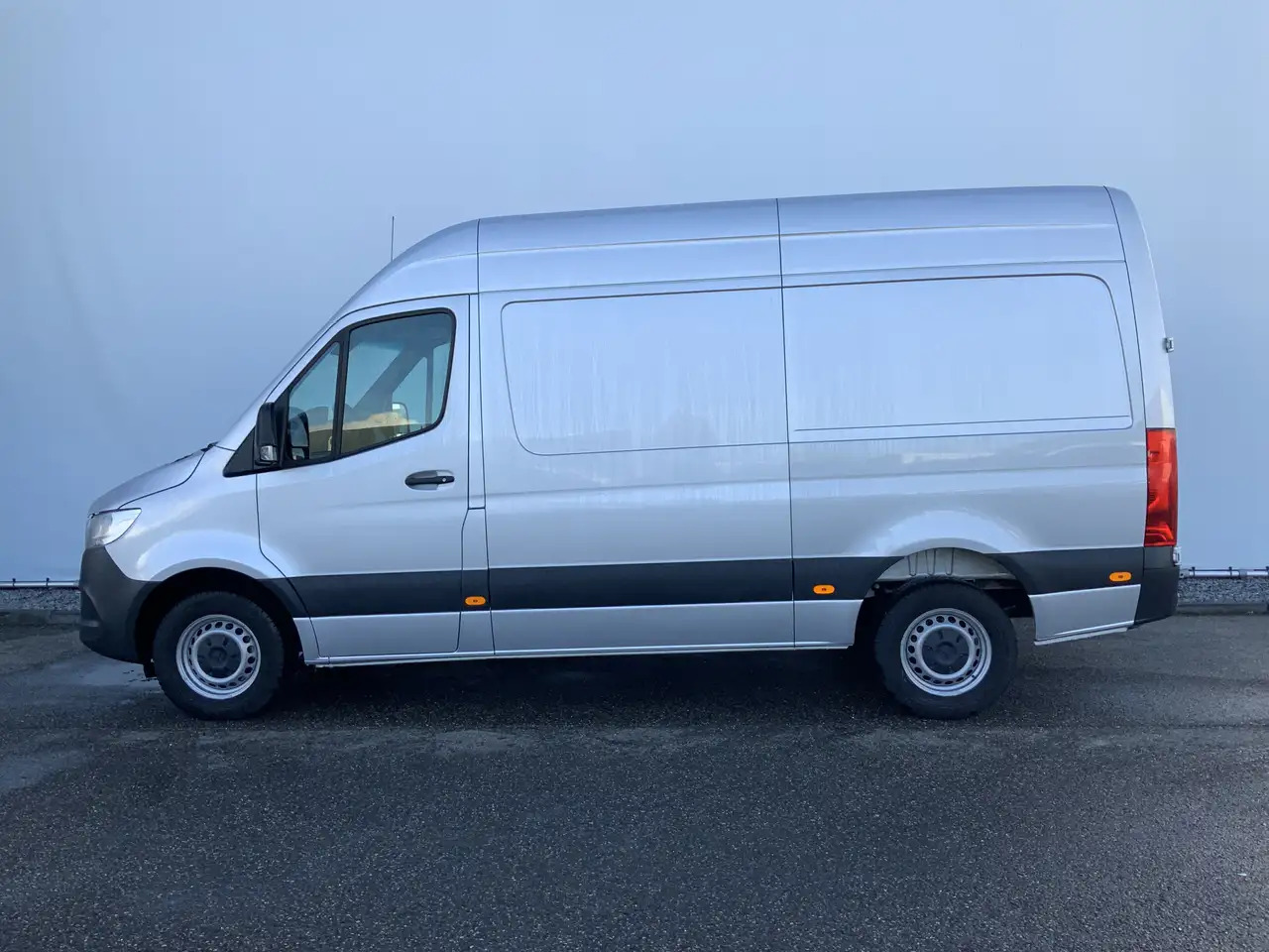 Mercedes-Benz Sprinter 315 1.9 CDI L2H2 Automaat 3 Zits Airco Navi Camera - Furgão: foto 3 Mercedes-Benz Sprinter 315 1.9 CDI L2H2 Automaat 3 Zits Airco Navi Camera - Furgão: foto 3