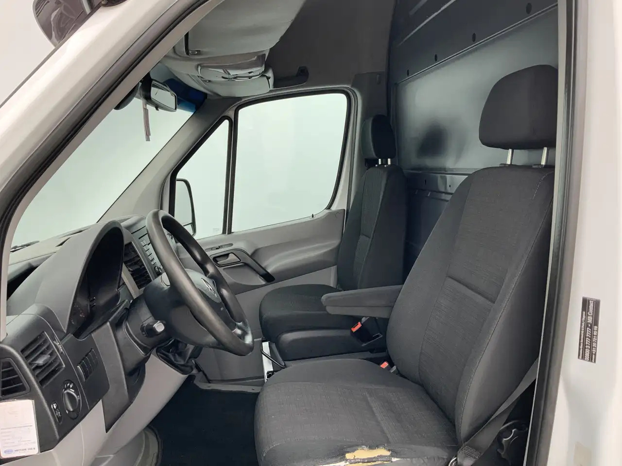 Mercedes-Benz Sprinter 513 2.2 CDI 366 L2H2 Dub Lucht Airco Camera Trekha - Furgão: foto 5 Mercedes-Benz Sprinter 513 2.2 CDI 366 L2H2 Dub Lucht Airco Camera Trekha - Furgão: foto 5