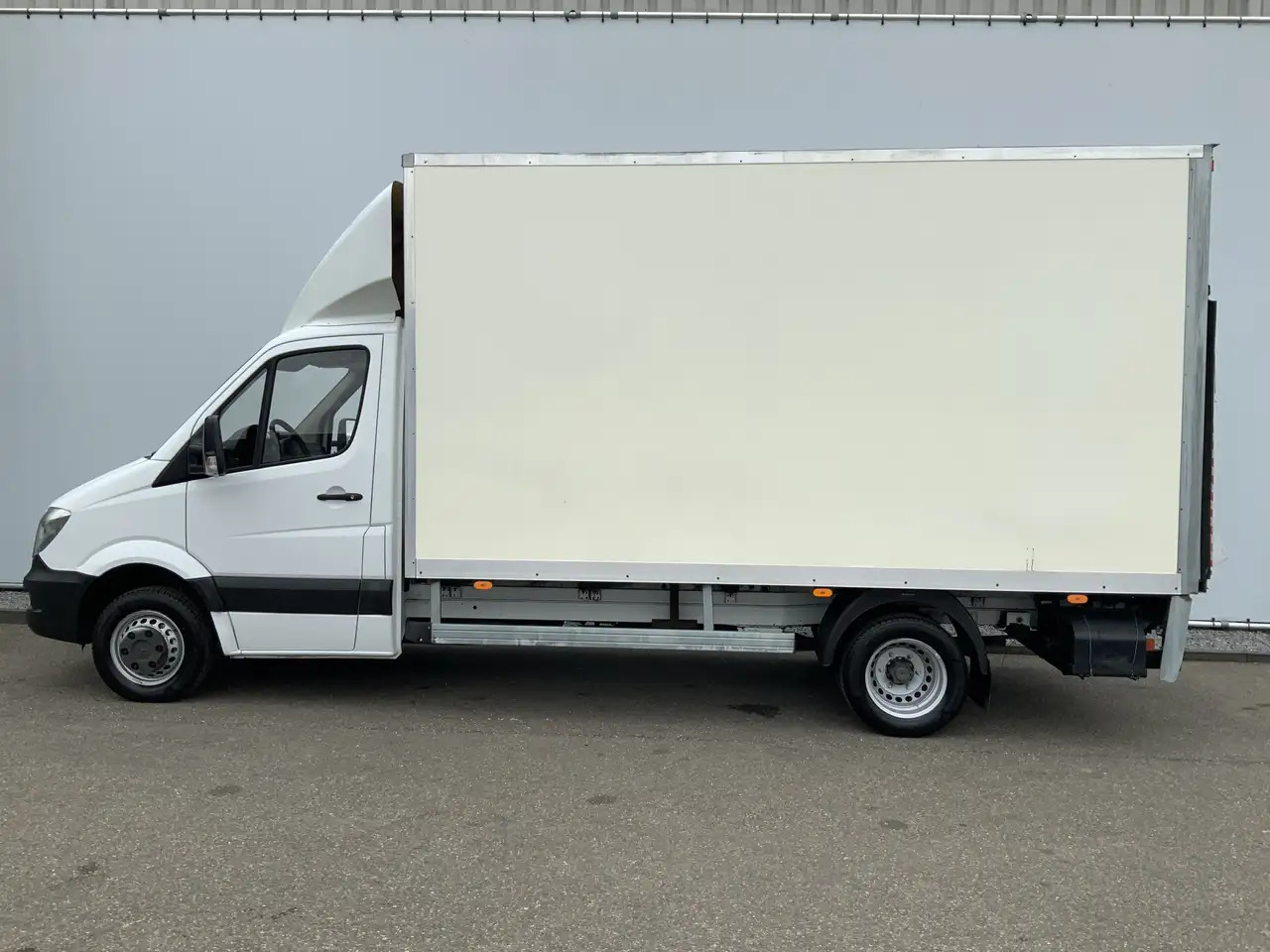 Mercedes-Benz Sprinter 513 2.2 CDI 432 Meubelbak&Lift Zijdeur Cruise 3 Zi - Carrinha de contentor: foto 3 Mercedes-Benz Sprinter 513 2.2 CDI 432 Meubelbak&Lift Zijdeur Cruise 3 Zi - Carrinha de contentor: foto 3