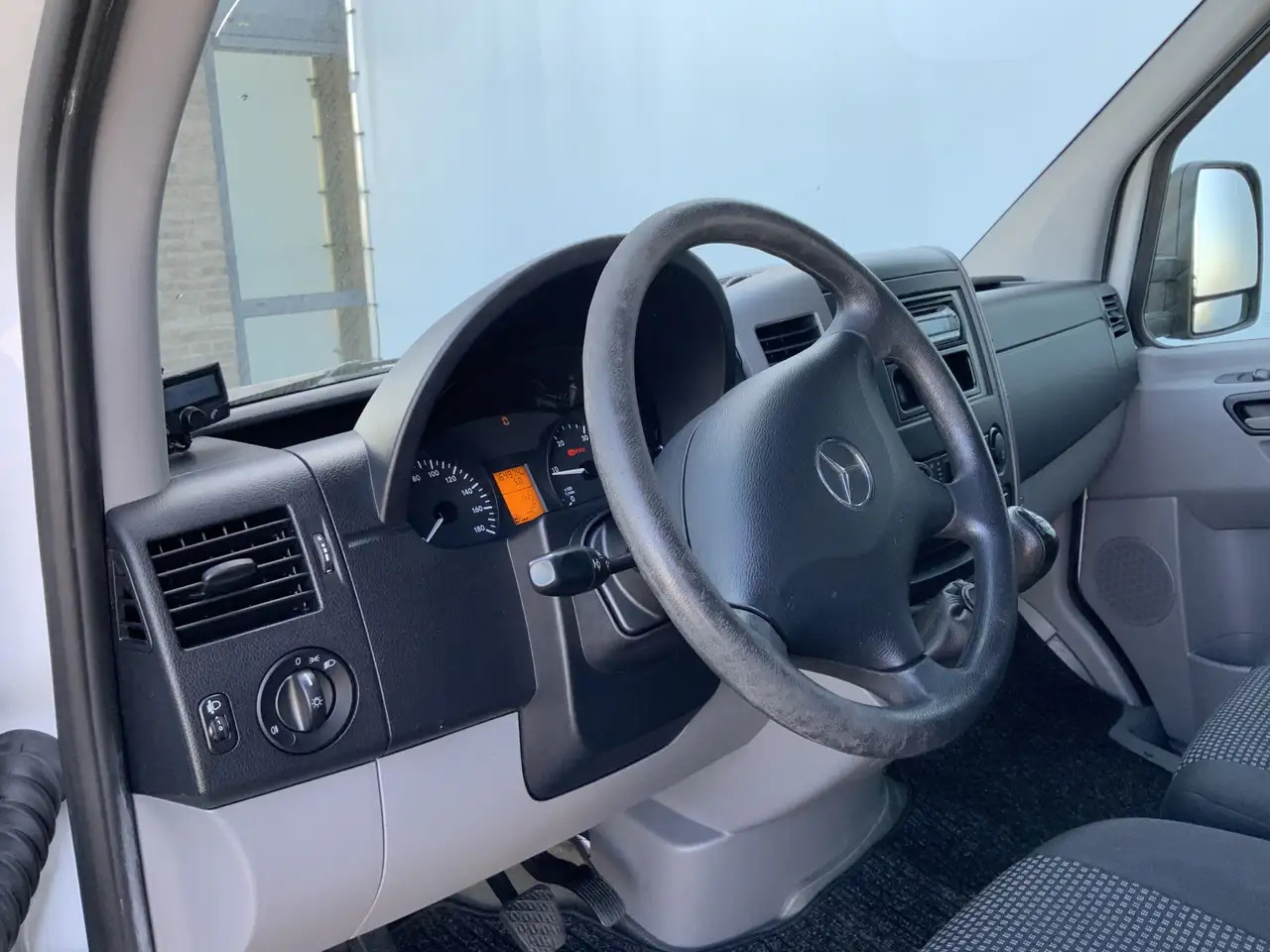 Mercedes-Benz Sprinter 515 2.2 CDI 432 Meubelbak 5,10 MTR.&Deuren Airco 3 - Carrinha de contentor: foto 5 Mercedes-Benz Sprinter 515 2.2 CDI 432 Meubelbak 5,10 MTR.&Deuren Airco 3 - Carrinha de contentor: foto 5