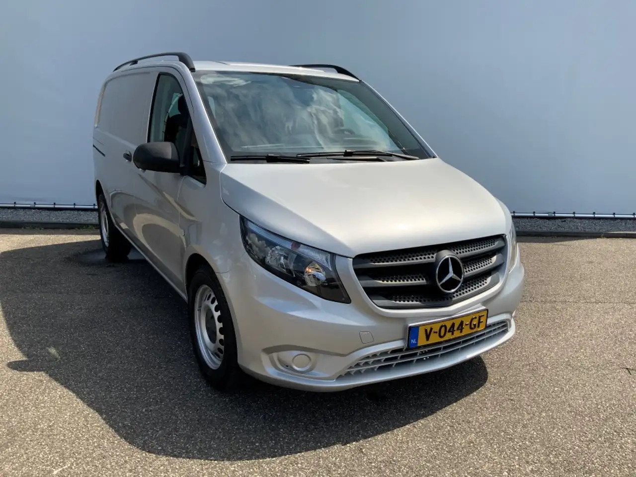 Mercedes-Benz Vito 114 CDI 4X4 Automaat Airco Cruise Trekhaak 2500 kg - Furgão: foto 3 Mercedes-Benz Vito 114 CDI 4X4 Automaat Airco Cruise Trekhaak 2500 kg - Furgão: foto 3