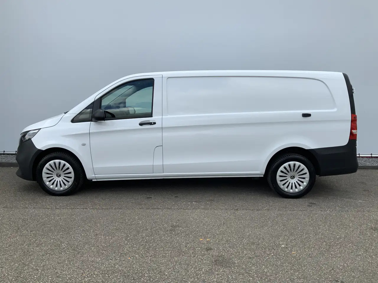 Mercedes-Benz Vito 116 CDI L3 Pro Maxi Automaat 3 Zits Airco Cruise M - Furgão: foto 3 Mercedes-Benz Vito 116 CDI L3 Pro Maxi Automaat 3 Zits Airco Cruise M - Furgão: foto 3