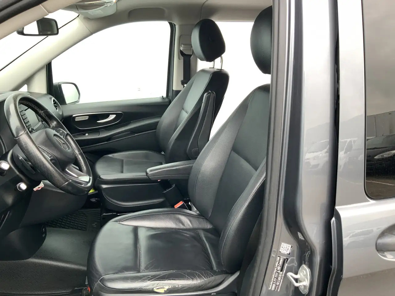 Locação de Mercedes-Benz Vito 116 CDI Lang Automaat Airco Cruise Camera Trekhaak Mercedes-Benz Vito 116 CDI Lang Automaat Airco Cruise Camera Trekhaak: foto 11