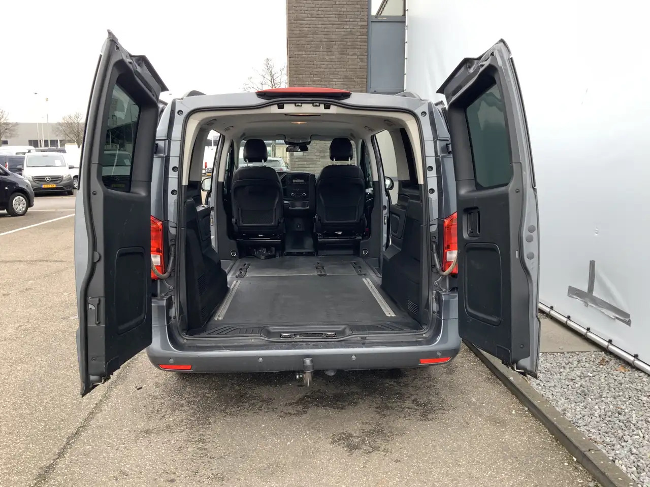 Locação de Mercedes-Benz Vito 116 CDI Lang Automaat Airco Cruise Camera Trekhaak Mercedes-Benz Vito 116 CDI Lang Automaat Airco Cruise Camera Trekhaak: foto 14