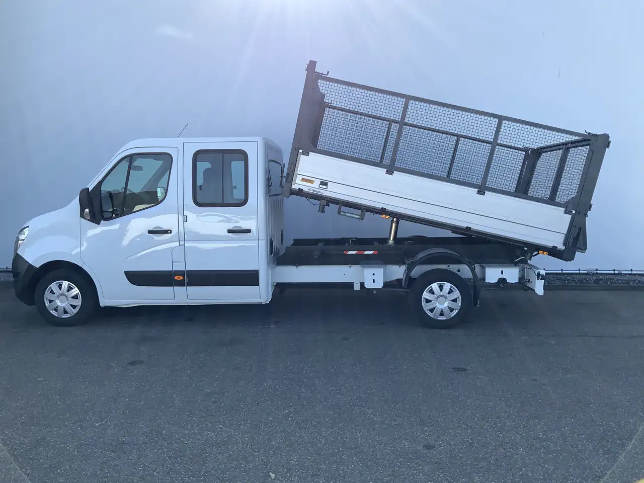 Nissan NV400 2.3 dCi L3H1 Dub Cab 3 Zijde Kipper Airco Bakmaat - Furgão basculante: foto 3 Nissan NV400 2.3 dCi L3H1 Dub Cab 3 Zijde Kipper Airco Bakmaat - Furgão basculante: foto 3