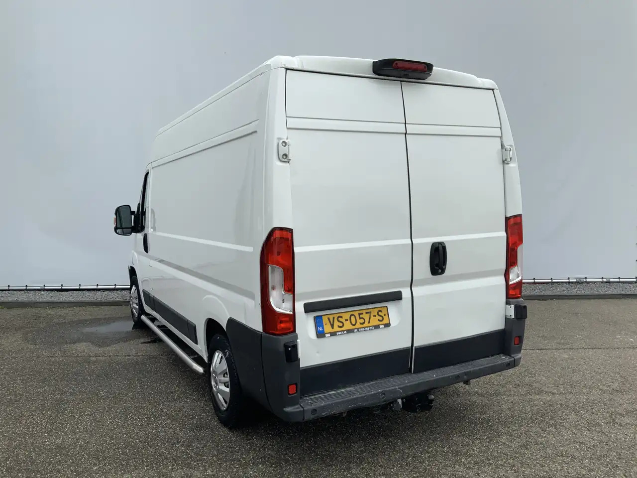 Peugeot Boxer 330 2.2 HDI L2H2 Première Airco Cruise Camera side - Furgão: foto 3 Peugeot Boxer 330 2.2 HDI L2H2 Première Airco Cruise Camera side - Furgão: foto 3