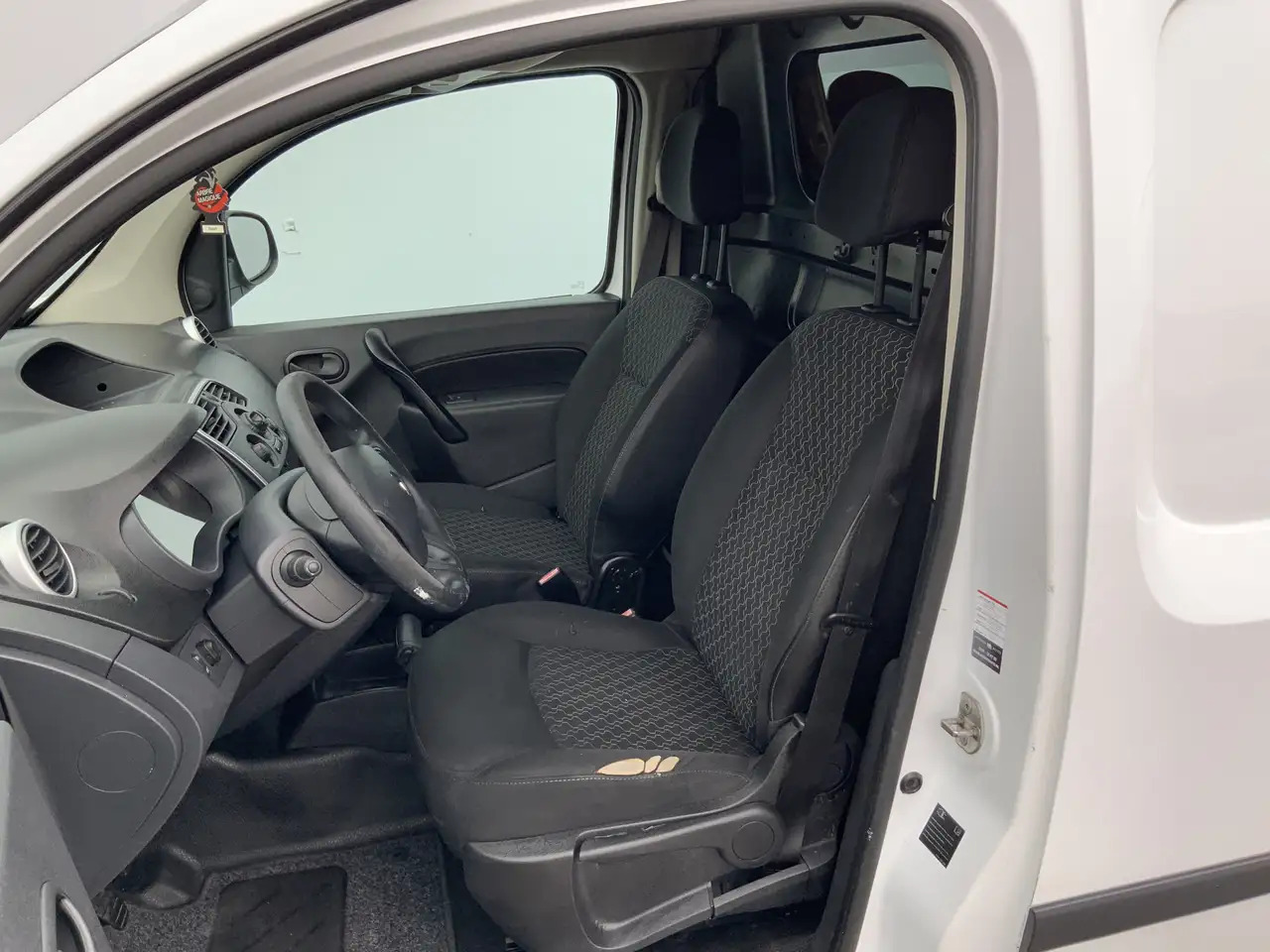 Renault Kangoo Express 1.5 dCi 90 Express Maxi Comfort Airco Crui - Furgão: foto 4 Renault Kangoo Express 1.5 dCi 90 Express Maxi Comfort Airco Crui - Furgão: foto 4