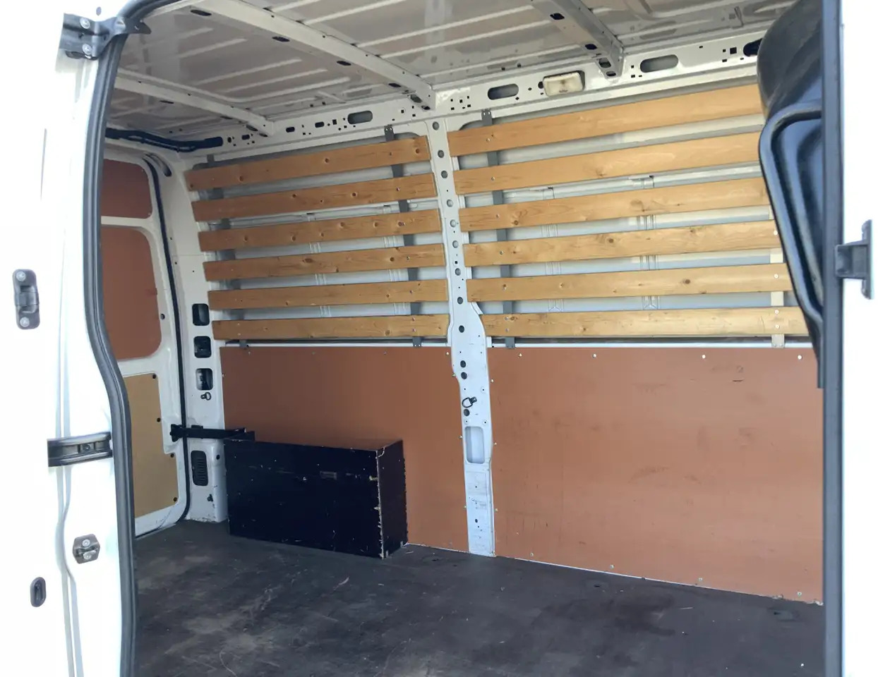 Furgão Renault Master T35 2.3 dCi 135 L2H2 Airco Cruise Navi Side Bar Ca: foto 20 Furgão Renault Master T35 2.3 dCi 135 L2H2 Airco Cruise Navi Side Bar Ca: foto 20