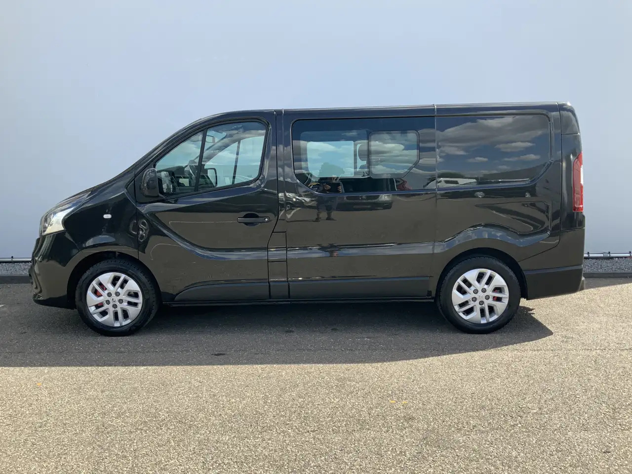 Renault Trafic 1.6 dCi T27 L1H1 Dub Cab Airco Cruise 6 Zits Alu V - Carrinha cabine dupla: foto 3 Renault Trafic 1.6 dCi T27 L1H1 Dub Cab Airco Cruise 6 Zits Alu V - Carrinha cabine dupla: foto 3