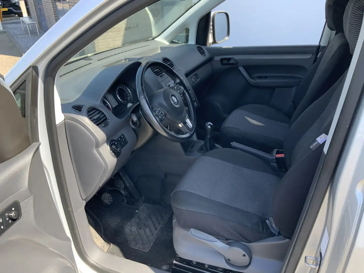 Volkswagen Caddy 1.6 TDI Airco Imperiaal Trekhaak 1400 kg navi Crui - Furgão compacto: foto 4 Volkswagen Caddy 1.6 TDI Airco Imperiaal Trekhaak 1400 kg navi Crui - Furgão compacto: foto 4