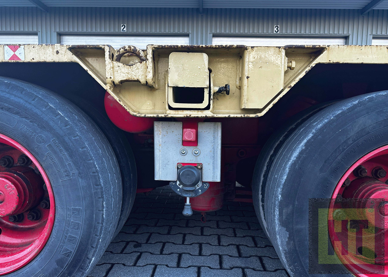 Goldhofer 6-Achs-Tele-Semi mit hydr. Rampen-zwangsgelenkt - Semireboque baixa: foto 4 Goldhofer 6-Achs-Tele-Semi mit hydr. Rampen-zwangsgelenkt - Semireboque baixa: foto 4