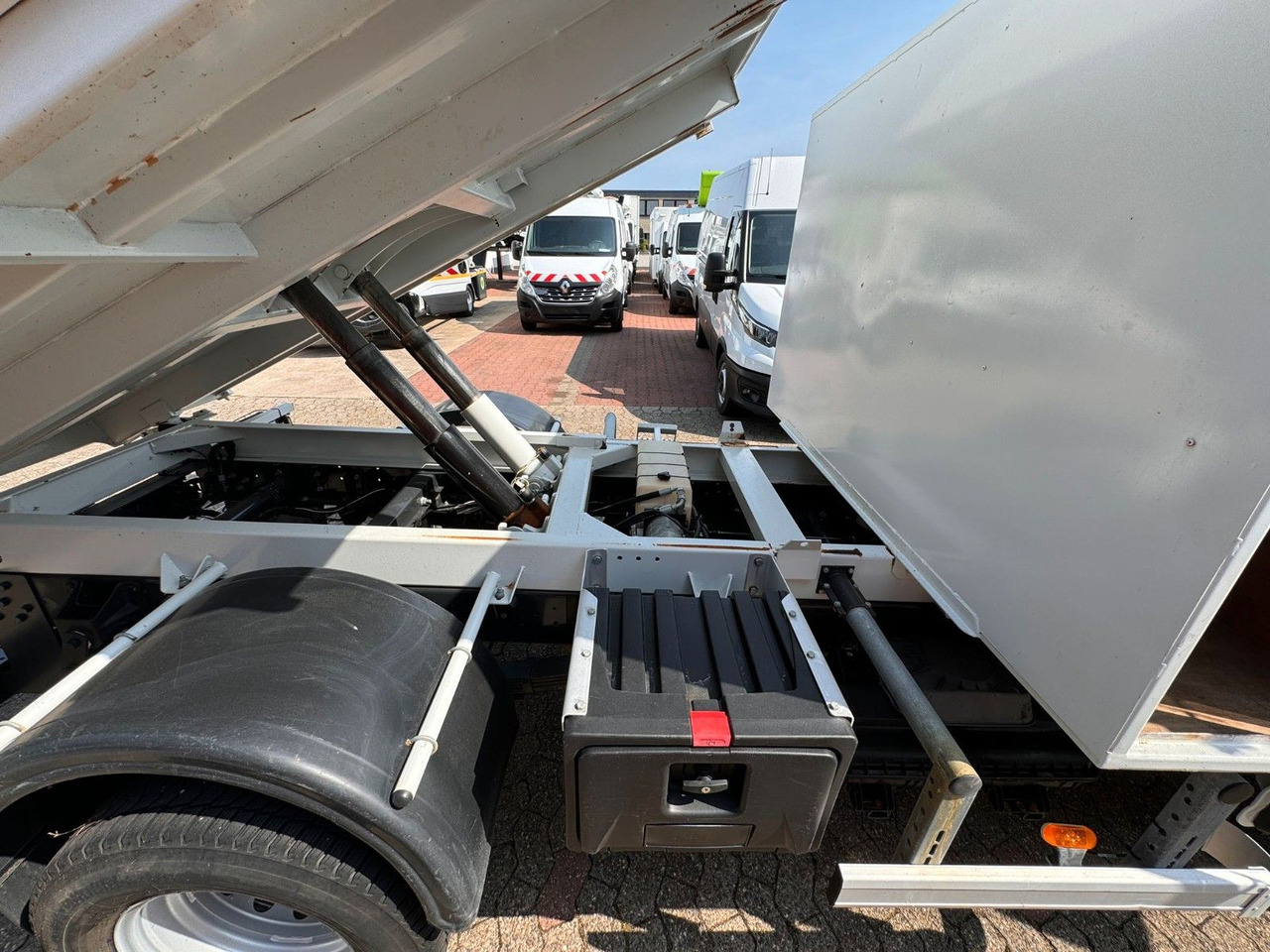 Furgão basculante Iveco 70C18 Kipper 3625 kg Nutzlast! Klima EURO 6C: foto 9