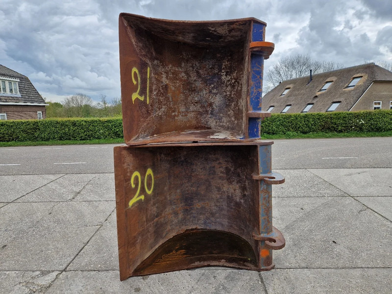 Diversen 2X dieplepel met Verachtert CW30/40 - Balde de Máquina de construção: foto 1 Diversen 2X dieplepel met Verachtert CW30/40 - Balde de Máquina de construção: foto 1