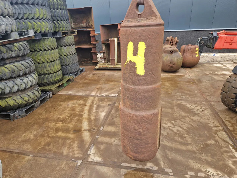 Diversen stalen sloopkogels / beulen - Tesoura de demolição de Máquina de construção: foto 4 Diversen stalen sloopkogels / beulen - Tesoura de demolição de Máquina de construção: foto 4