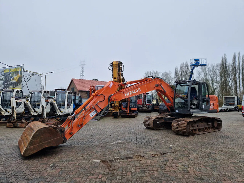 Hitachi ZX160LC-3 met zeer net rijwerk - Escavadora de rastos: foto 4 Hitachi ZX160LC-3 met zeer net rijwerk - Escavadora de rastos: foto 4
