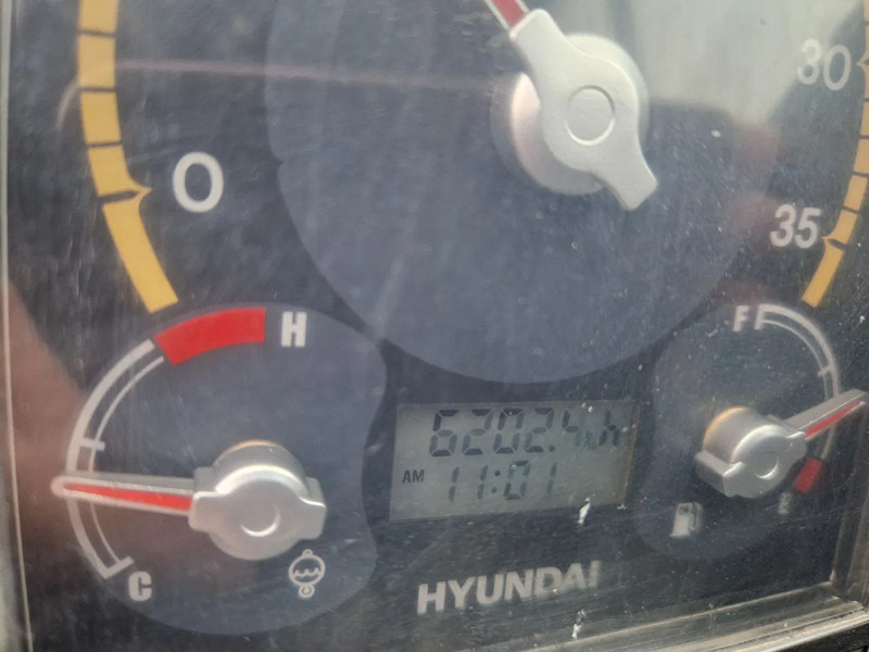 Mini escavadeira Hyundai Robex CR60-9 met airco en 3 bakken: foto 10