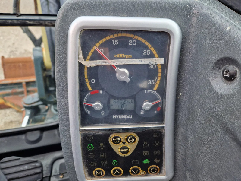 Mini escavadeira Hyundai Robex CR60-9 met airco en 3 bakken: foto 11