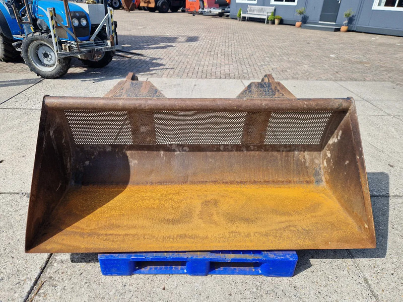 Jeroen van Leeuwen schepbak voor Volvo L30/L35 - Balde de Máquina de construção: foto 1 Jeroen van Leeuwen schepbak voor Volvo L30/L35 - Balde de Máquina de construção: foto 1