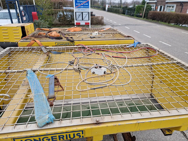 Jongerius droog zoutstrooiers zo uit het werk - Espalhador de areia/ Sal: foto 5 Jongerius droog zoutstrooiers zo uit het werk - Espalhador de areia/ Sal: foto 5