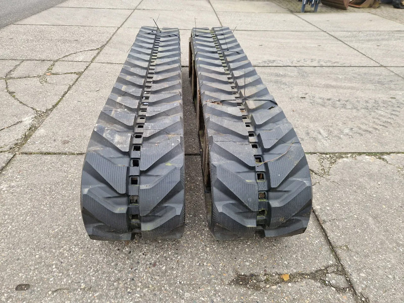 Komatsu nieuwe tracks t.b.v. PC75 tot PC88 - Rasto de Caminhão: foto 3 Komatsu nieuwe tracks t.b.v. PC75 tot PC88 - Rasto de Caminhão: foto 3