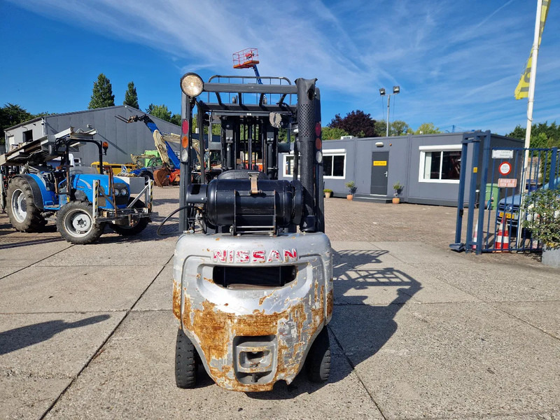 Nissan 1800 kg. LPG met keuring - Empilhadeira a gás: foto 4 Nissan 1800 kg. LPG met keuring - Empilhadeira a gás: foto 4