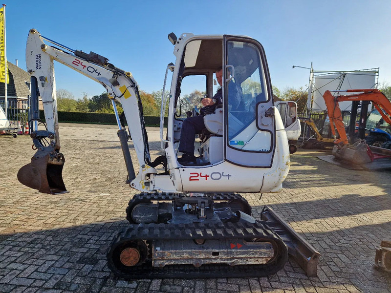 WACKER NEUSON 2404RD met nivelleersysteem, mountain proof - Mini escavadeira: foto 4 WACKER NEUSON 2404RD met nivelleersysteem, mountain proof - Mini escavadeira: foto 4