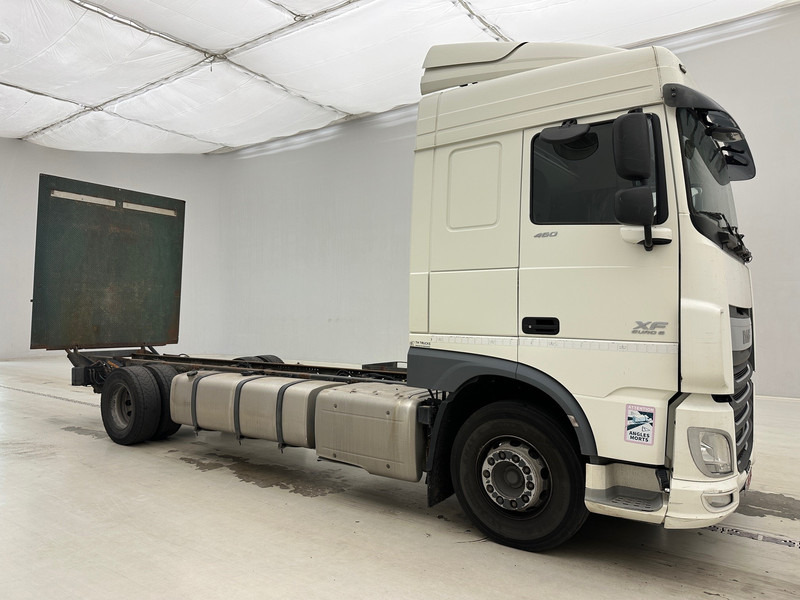 DAF XF 460 Space Cab - Caminhão chassi: foto 3 DAF XF 460 Space Cab - Caminhão chassi: foto 3