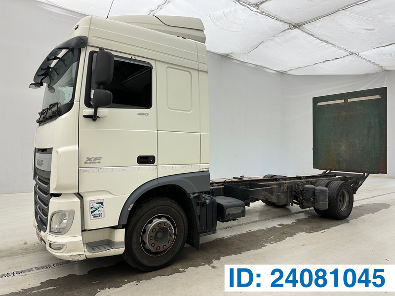 DAF XF 460 Space Cab - Caminhão chassi: foto 1 DAF XF 460 Space Cab - Caminhão chassi: foto 1