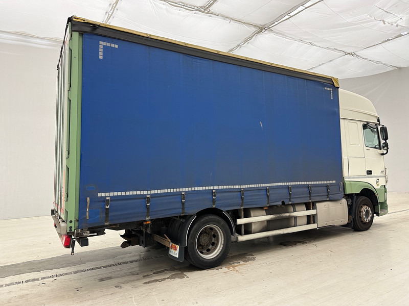 DAF XF 460 Super Space Cab - Caminhão com lona: foto 4 DAF XF 460 Super Space Cab - Caminhão com lona: foto 4