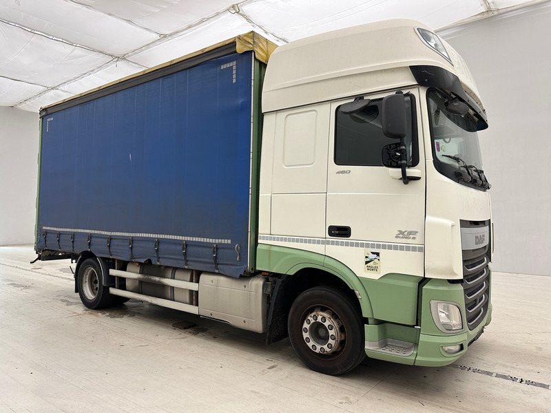 DAF XF 460 Super Space Cab - Caminhão com lona: foto 3 DAF XF 460 Super Space Cab - Caminhão com lona: foto 3